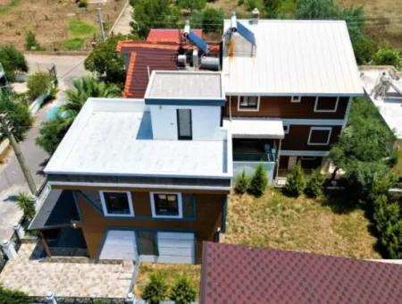 ,Payamlı Da Deniz Tarfında Satılık 3+1 Villa