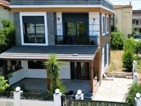 ,Payamlı Da Deniz Tarfında Satılık 3+1 Villa