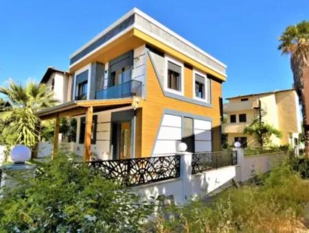 ,Payamlı Da Deniz Tarfında Satılık 3+1 Villa