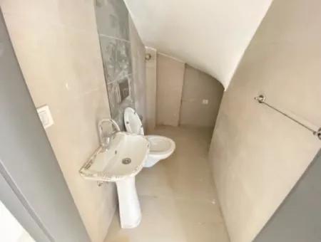 Doğanbey De Geniş Bahçeli Denize 300 M2 Mesafede Satılık 3+1 Villa