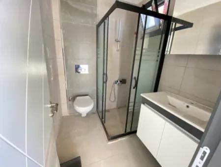 Doğanbey De Geniş Bahçeli Denize 300 M2 Mesafede Satılık 3+1 Villa