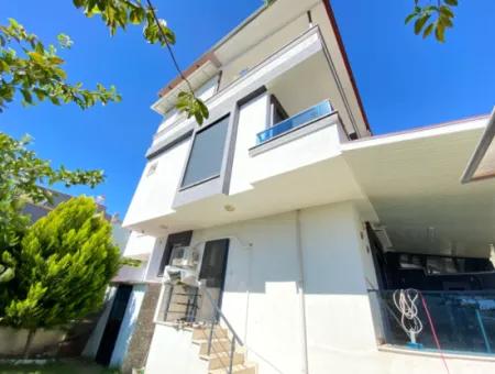 Doğanbey De Köşe Villa Kaliteli Yapısı Kapalı Otopark Satılık 3+1 Villa