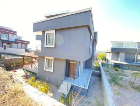 Payamlı De Müstakil Denize Yakın Satılık 3+1 Villa