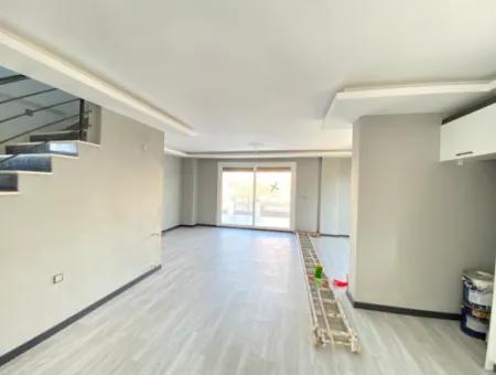 Doğanbey De 320M2 Arsaiçinde Tek Müstakil Satılık 3+1 Villa