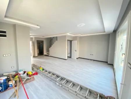 Doğanbey De 320M2 Arsaiçinde Tek Müstakil Satılık 3+1 Villa