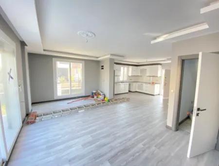 Doğanbey De 320M2 Arsaiçinde Tek Müstakil Satılık 3+1 Villa