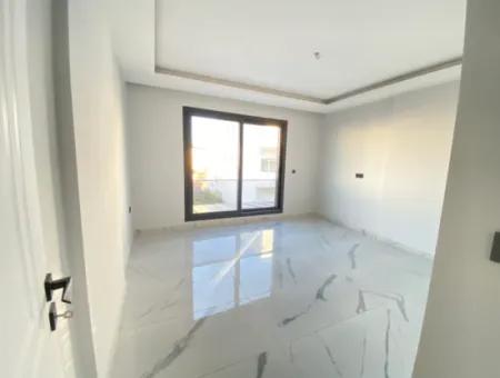 Doğanbey De Deniz Çok Yakın Müstakil Satılık 3+1 Villa