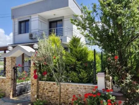 Doğanbey De Müstakil Lüks Satılık 2+1 Villa