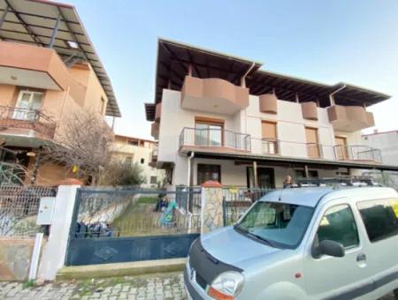 Ürkmez De Müstakil Eşyasız Denize 500M2 Kiralık 4+1 Villa