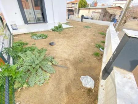 Payamlı De Müstakil Satılık 2+1 Villa