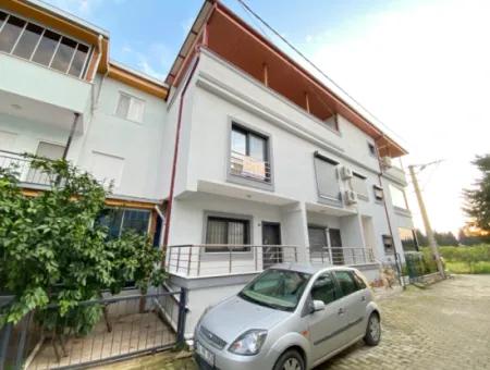 Ürkmez De Denize 250M Salon Mutfak Ayri Satılık 3+1 Villa